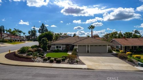 2840 Beech St, La Verne, CA 91750-2805