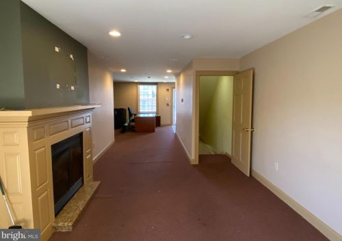 317 Jackson St, Philadelphia, PA 19148-3308