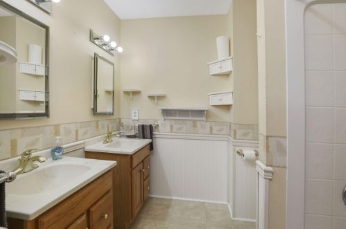 1205 Junction Ave, Saint Paul MN  55109-3433 exterior