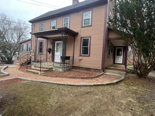 8 Gale Ave, Tilton, NH 03276-1608