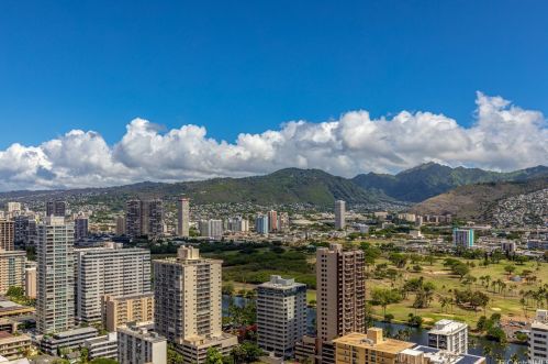 201 Ohua Ave, Honolulu HI  96815-3653 exterior