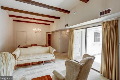 45 Valleybrook Dr, Lancaster PA  17601-4612 exterior