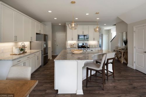 11337 Brookview Rd, Saint Paul MN  55129-9241 exterior