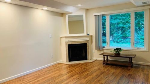 70 Uplands Way, Glastonbury, CT 06033-3357
