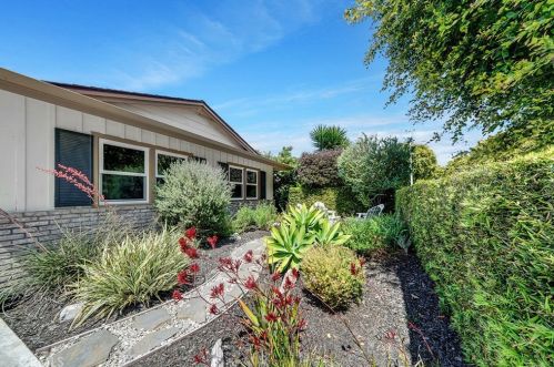 5071 Galway Cir, Huntington Beach, CA 92649-1211