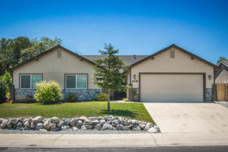 608 Valleybrook Dr, Redding, CA 96003-2699