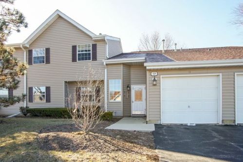 59 Gant Cir, Streamwood, IL 60107-2506
