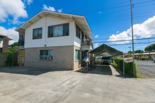 1702 Eluwene St, Honolulu HI  96819-4026 exterior