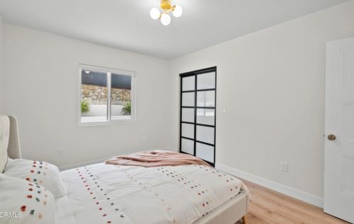 3579 Pontiac St, Glendale CA  91214-1822 exterior