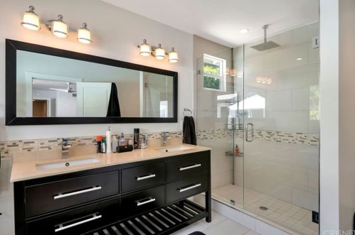 3634 Royal Woods Dr, Van Nuys CA  91403-4214 exterior