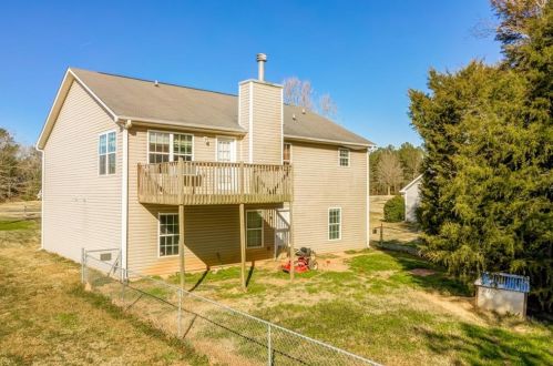 105 Ashwood Dr, Mansfield, GA 30055-5163