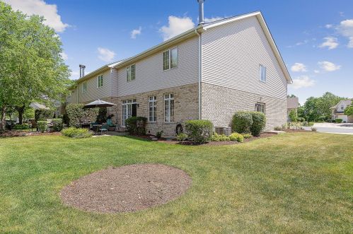 12774 Cheiftain Ct, Lemont IL  60439-7305 exterior