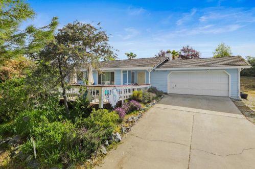 2737 Silverado Dr, Valley Springs, CA 95252-9227