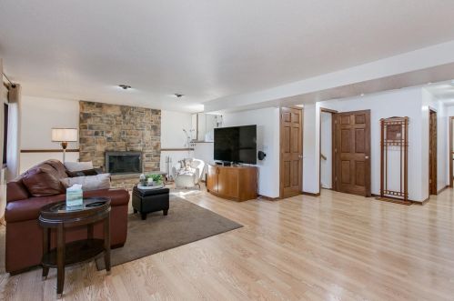 4660 Chandler Rd, Saint Paul MN  55126-6025 exterior