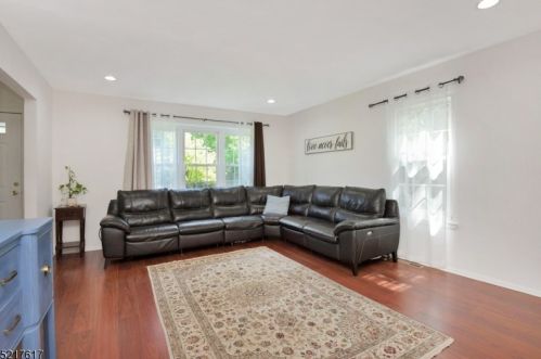 108 Kingsway Cmn, Princeton NJ  08540-1612 exterior