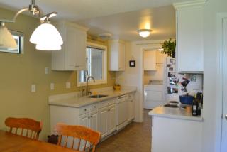 11431 90th St, Kirkland, WA 98033-5737