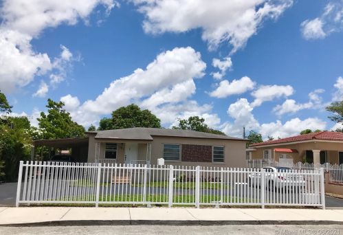 151 41st St, Hialeah, FL 33013-2235