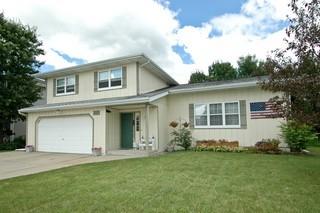 1955 Quail Ct, Bull Valley, IL 60098-2434