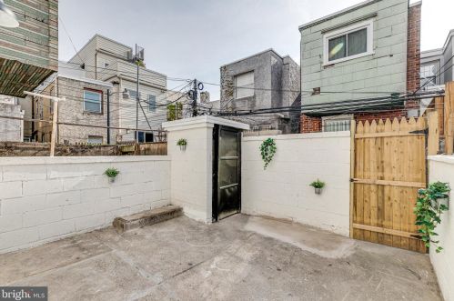 1513 16th St, Philadelphia PA  19121-4204 exterior