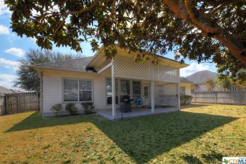 115 Parkridge Cir, Seguin TX 78155-7157 exterior