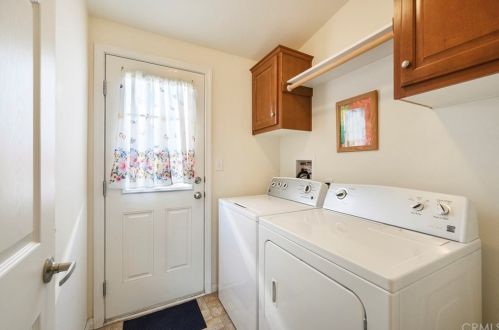 45 Maple Via, Anaheim CA  92801-1036 exterior