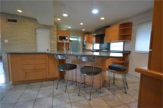 5206 Grape St, Houston TX  77096-1309 exterior