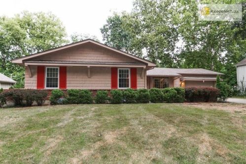 6323 Beverly Dr, Shawnee Mission, KS 66202-4237