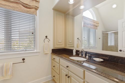 5 Beachwood, Isle Of Palms SC  29451-2815 exterior