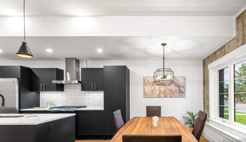 3919 Cook St, Denver CO  80205-3713 exterior