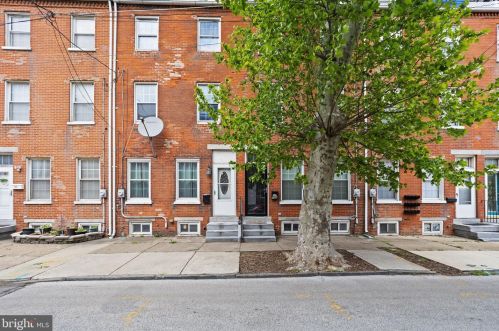 107 Middlesex St, Gloucester, NJ 08030-1434