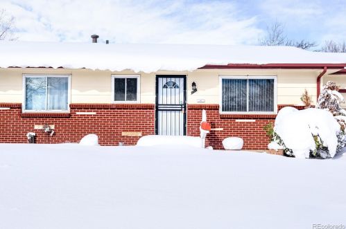 145 Xavier St, Denver, CO 80219-1028