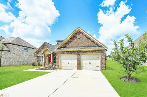 3204 Alhambra Cir, Hampton GA  30228-3631 exterior