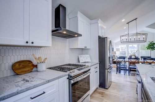 7959 Vincennes Way, Englewood CO  80112-3332 exterior