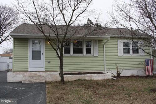 472 Calvert St, Harrisburg, PA 17109-5201