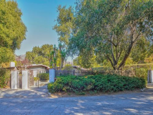 20 Village Dr, Tassajara Hot Springs, CA 93924-9639