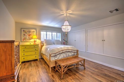 2360 Shields St, Glendale CA  91214-1541 exterior