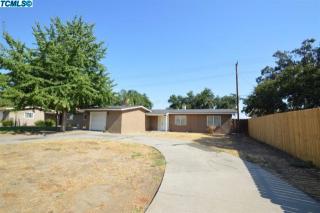 1528 Cecil Ave, Visalia, CA 93292-3918
