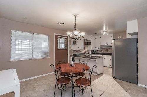 1304 Tucker St, Fort Worth TX  76104-2140 exterior