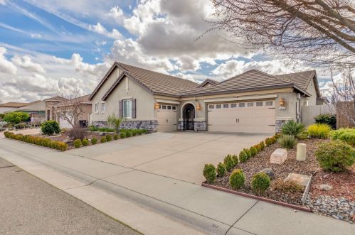 3454 Fendant Dr, Rancho Cordova, CA 95670-6936