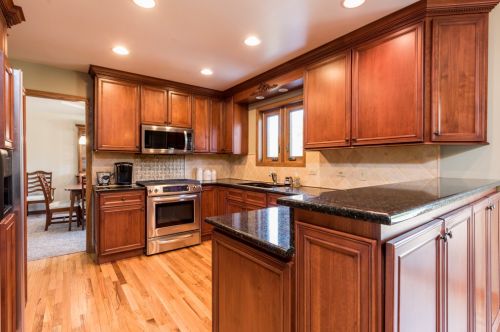 1710 Elm St, Spring Grove, IL 60081-7901
