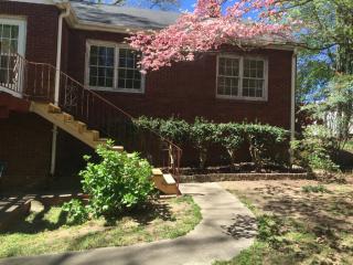 213 Old Piedmont Hwy, Greenville SC  29605-4514 exterior