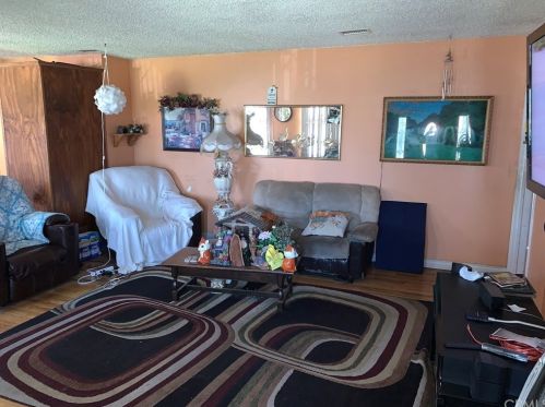 8129 Summerfield Ave, Whittier, CA 90606-2924