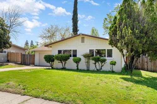 8506 Almaz Ave, Fair Oaks, CA 95628-2902