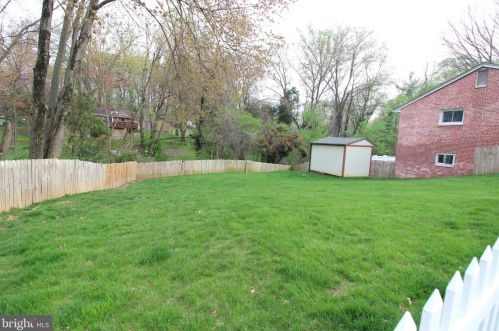 5607 Heming Ave, Springfield, VA 22151-2707