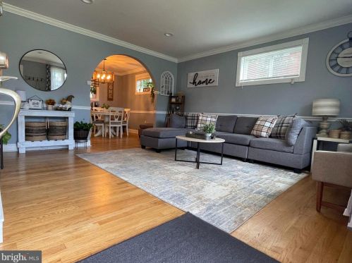 224 Hannes St, Silver Spring, MD 20901-1101