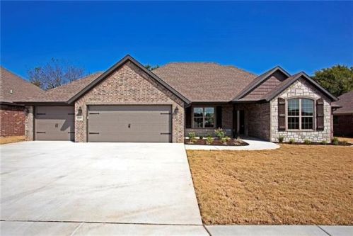 1340 Chattie Dr, Centerton, AR 72719-7305