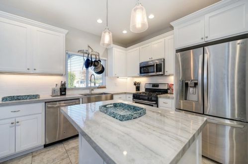 5652 Walnut Ave, Citrus Heights CA  95662-5316 exterior