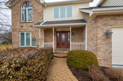 24982 Nicklaus Way, Antioch, IL 60002-2323