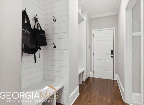 280 Cameron Ridge Dr, Atlanta GA  30328-4709 exterior