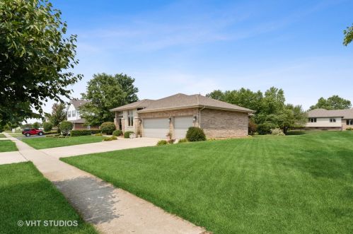 795 Brad Dr, Mokena, IL 60451-1468